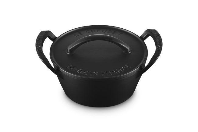Le Creuset Cast Iron Classic Alpine Outdoor Round Cocotte 25cm Matte Black image number 2