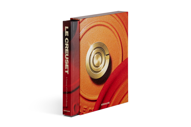 Le Creuset Le Creuset: A Century of Colourful Cookware by Assouline image number 1
