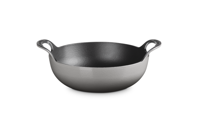 Le Creuset Cast Iron Classic Balti Dish Mist GreyMist Grey image number 1