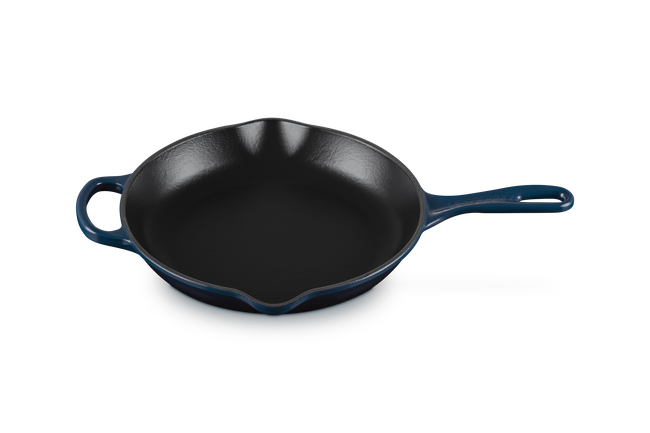 Le Creuset Cast Iron Signature Skillet 26cm NuitNuit image number 2