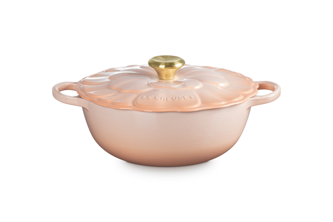 Le Creuset Cast Iron Signature Petal Soup Pot 26cm PecheP&ecirc;che image number 1
