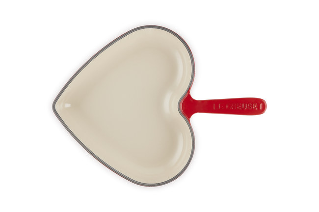 Le Creuset Cast Iron Classic Heart Skillet 26cm CeriseCerise image number 3