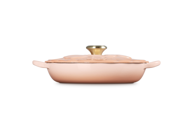 Le Creuset Cast Iron Signature Petal Shallow Casserole 26cm P&ecirc;cheP&ecirc;che image number 3