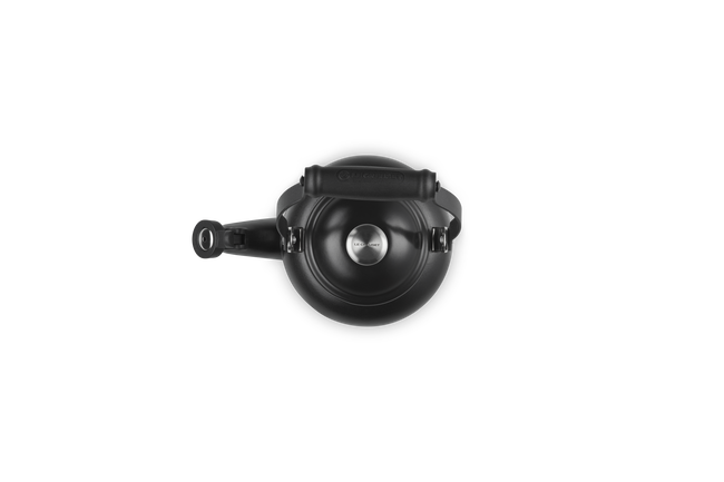 Le Creuset Demi Kettle with Stainless Steel Knob 1.1L Matte BlackMatte Black image number 4