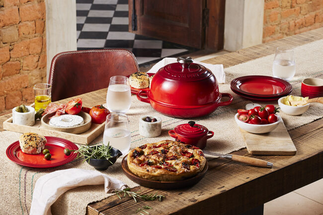 Le Creuset Cast Iron Signature Bread Oven 24cm CeriseCerise image number 6