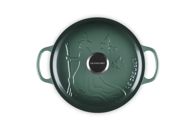 Le Creuset Wicked Elphaba Embossed Signature Round Casserole 24cm image number 4