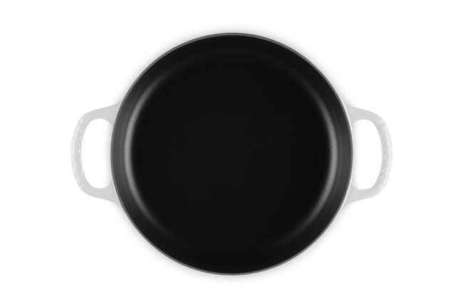Le Creuset Cast Iron Signature Everyday Pan 28cm WhiteWhite image number 4
