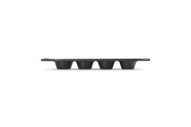 Le Creuset Metal Bakeware 12 Cup Mini Muffin Pan image number 4