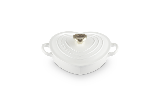 Le Creuset Cast Iron Classic Shallow Heart Casserole with Light Gold Heart Knob 20cm WhiteWhite image number 2