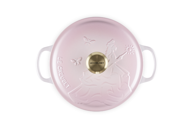 Le Creuset Wicked Glinda Embossed Signature Round Casserole 24cm image number 4