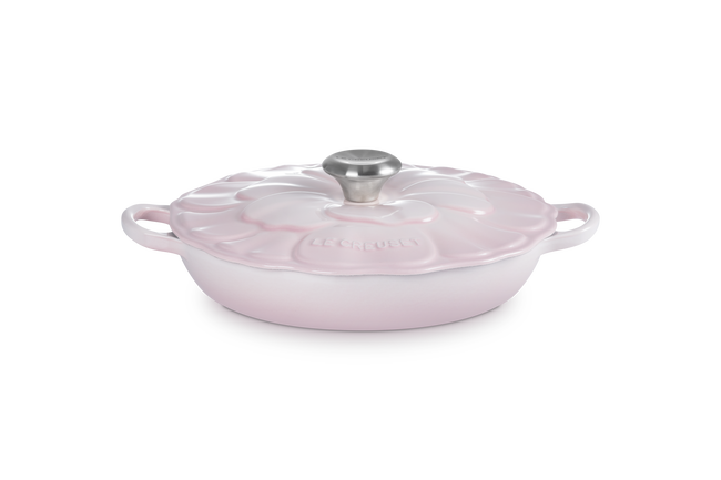 Le Creuset Cast Iron Signature Petal Shallow Casserole 26cm Shell PinkShell Pink image number 1