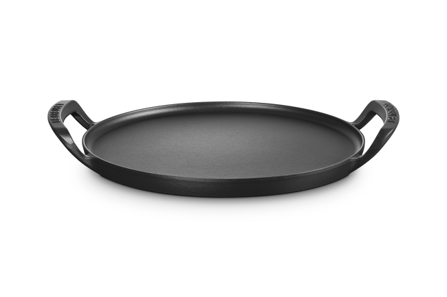 Le Creuset Cast Iron Alpine Outdoor Pizza Pan 35cm Matte Black image number 1