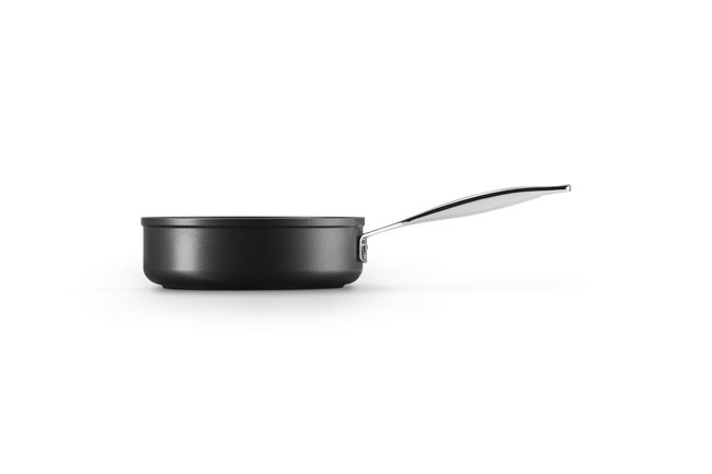 Le Creuset Toughened Non-Stick Saut&ecirc; Pan image number 3