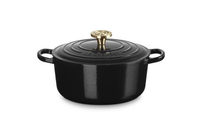 Le Creuset Cast Iron Signature Round Casserole 24cm Onyx