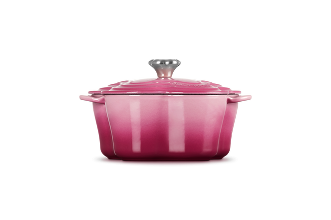 Le Creuset Cast Iron Classic Flower Shaped Casserole 20cm Berry image number 3