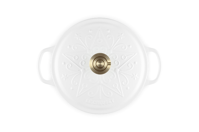 Le Creuset Signature Cast Iron Round Cocotte L'Etoile Relief 24cm CottonCotton image number 5
