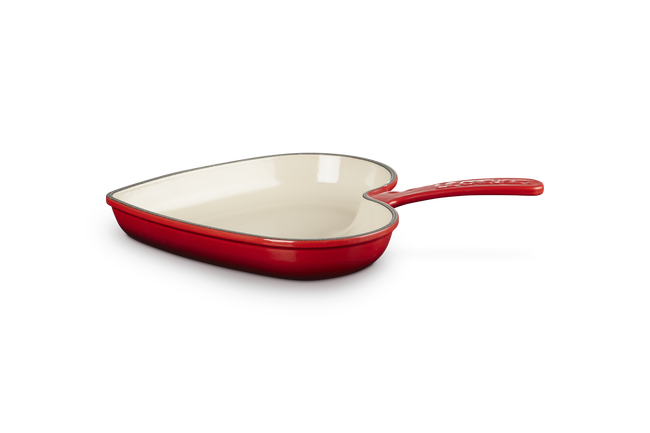 Le Creuset Cast Iron Classic Heart Skillet 26cm CeriseCerise image number 1