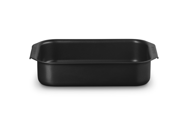 Le Creuset Ovenware Roaster 33cm image number 1