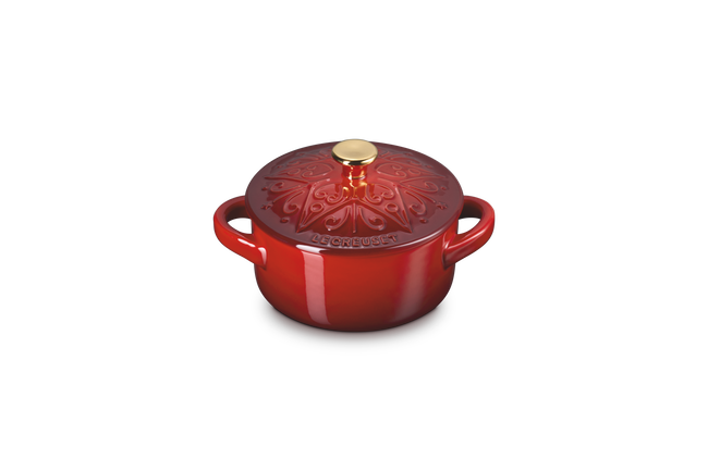 Le Creuset Stoneware Mini Cocotte 250ml L'Etoile Relief image number 3