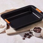 Le Creuset Metal Bakeware Rectangular Cake Tin 33cm image number 3