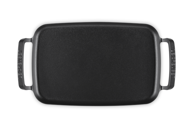 Le Creuset Cast Iron Alpine Outdoor Rectangular Griddle 40cm Matte Black image number 3
