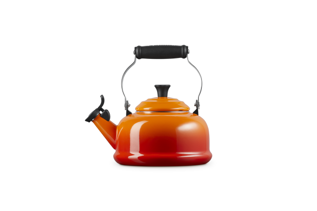 Le Creuset Whistling Teakettle with Phenolic Knob 1.6L FlameFlame image number 4