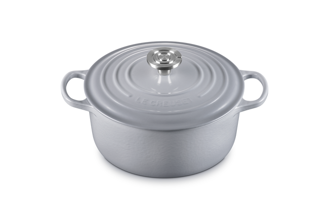 Le Creuset Cast Iron Signature Round Casserole 24cm Ch&acirc;teauCh&acirc;teau image number 2