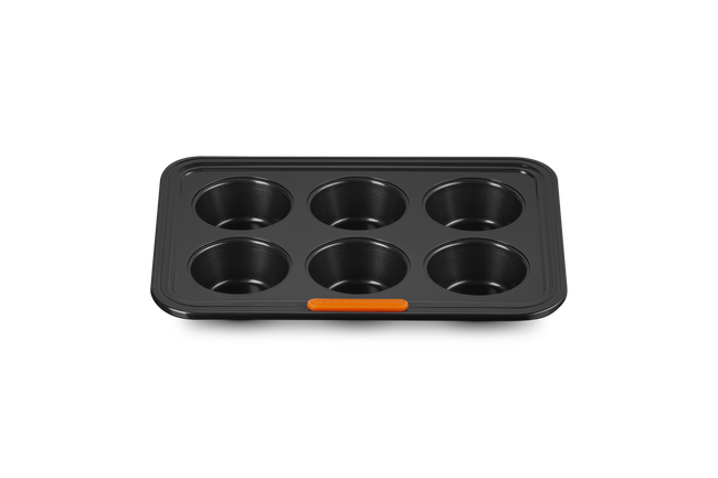 Le Creuset Metal Bakeware 6 Cup Muffin Tray image number 1