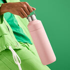 Le Creuset On The Go Insulated Water Bottle 1L Shell PinkShell Pink image number 5