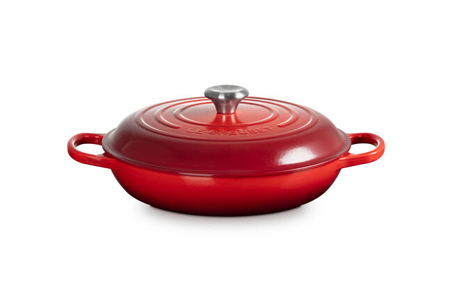 Le Creuset Cast Iron Signature Shallow Casserole image number 2