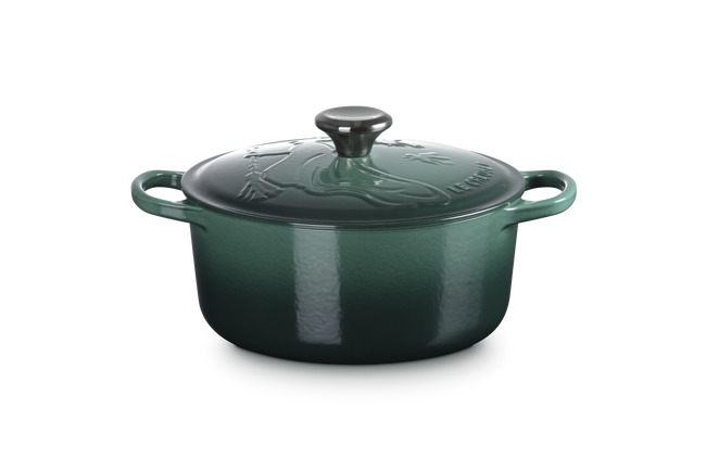 Le Creuset Wicked Elphaba Embossed Signature Round Casserole 24cm image number 2