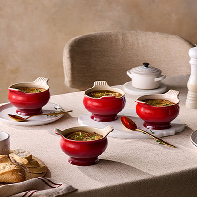 Stoneware Heritage Soup Tureen image number 5
