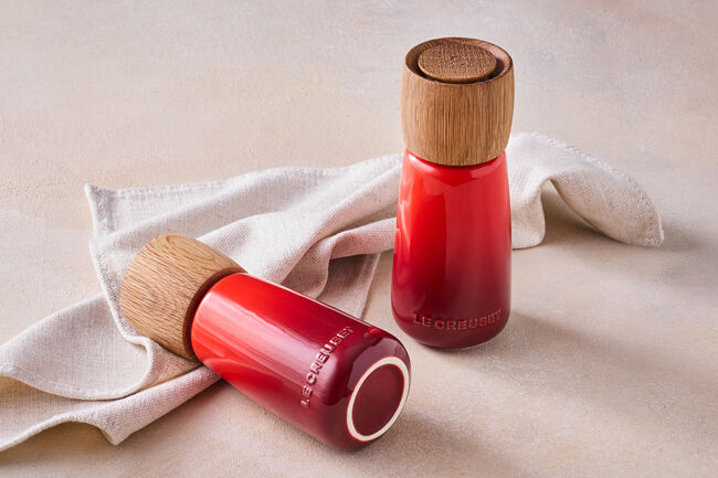 Le Creuset Top Grind Pepper Mill 270ml CeriseCerise image number 5