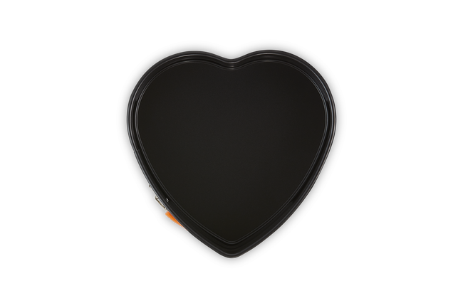 Le Creuset Metal Bakeware Heart Shape Spring Form 25cm image number 4