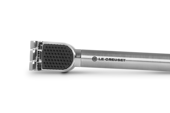 Le Creuset Stainless Steel Garlic Press image number 2