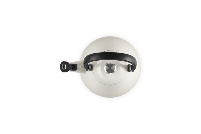 Le Creuset Kone Kettle with Stainless Steel Knob 1.6L image number 3