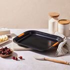 Le Creuset Metal Bakeware Large Rectangular Oven Tray 31cm image number 2