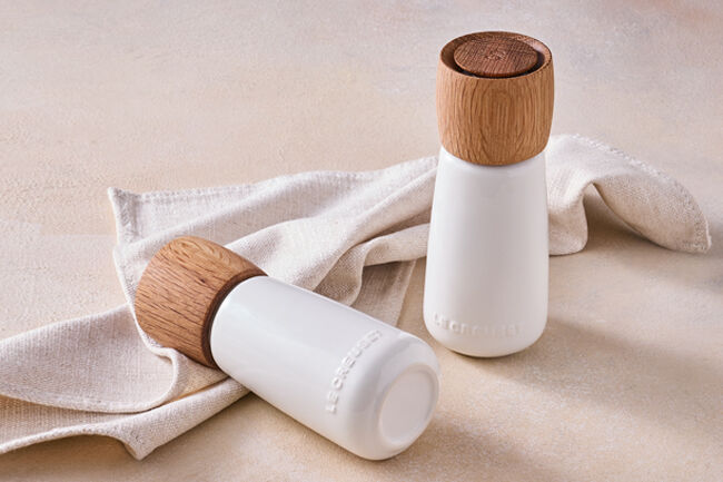 Le Creuset Top Grind Salt Mill 270ml image number 1