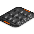 Le Creuset Metal Bakeware 12 Cup Madeleine Tray image number 4