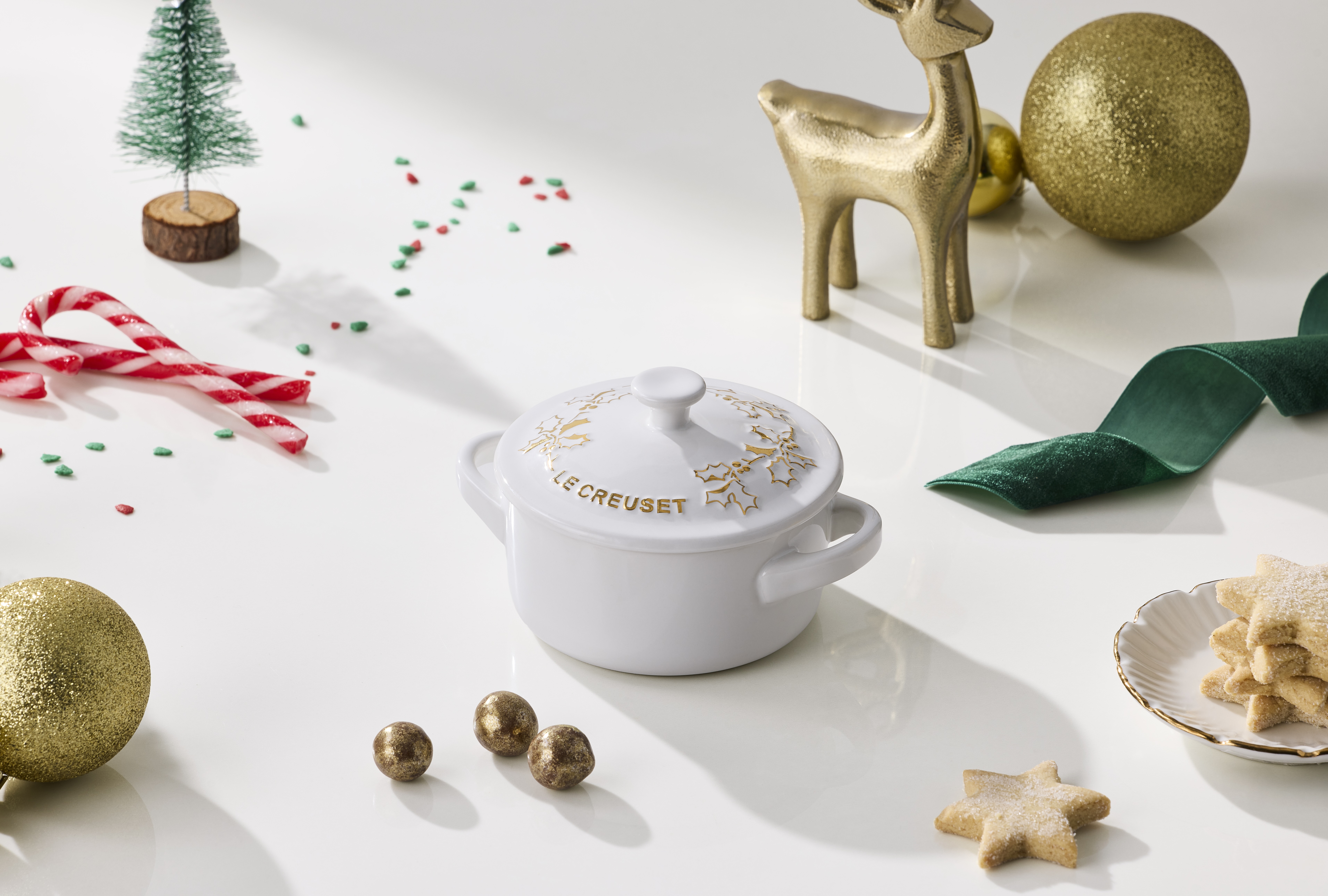 Le Creuset Stoneware Holly Collection Mini Cocotte 