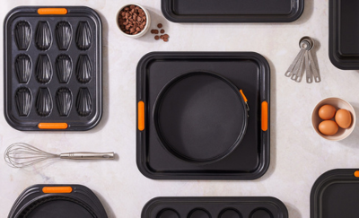 Le Creuset’s Superior Non-Stick Metal Bakeware