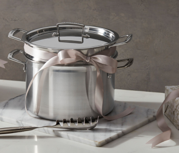 Cast Iron Signature Saucepan in Flame
