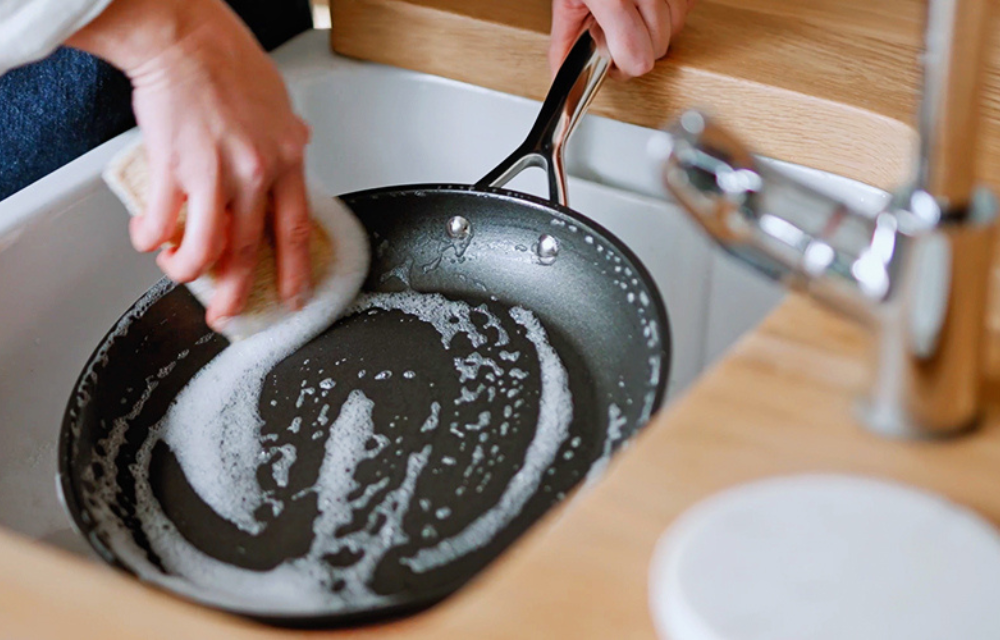 How To Clean Le Creuset Skillet? Expert Tips for Sparkling Results