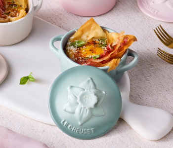 Stoneware Mini Cocotte with Daffodil Lid in Sea Salt
