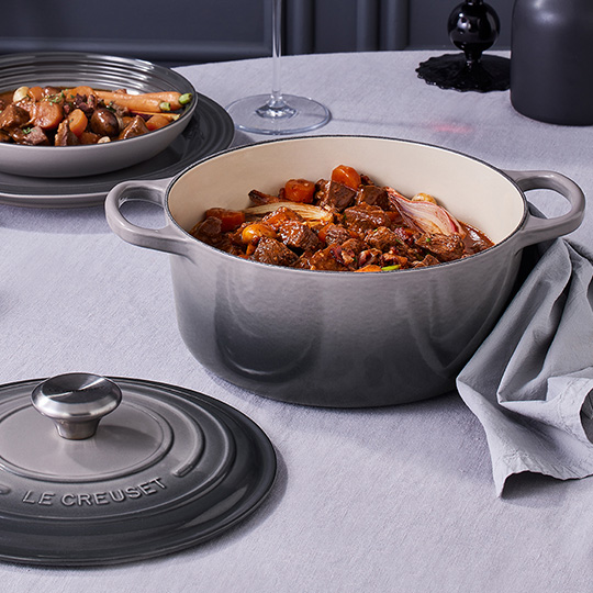 Signature Round Casserole in Flint, with Meat and Vegetables