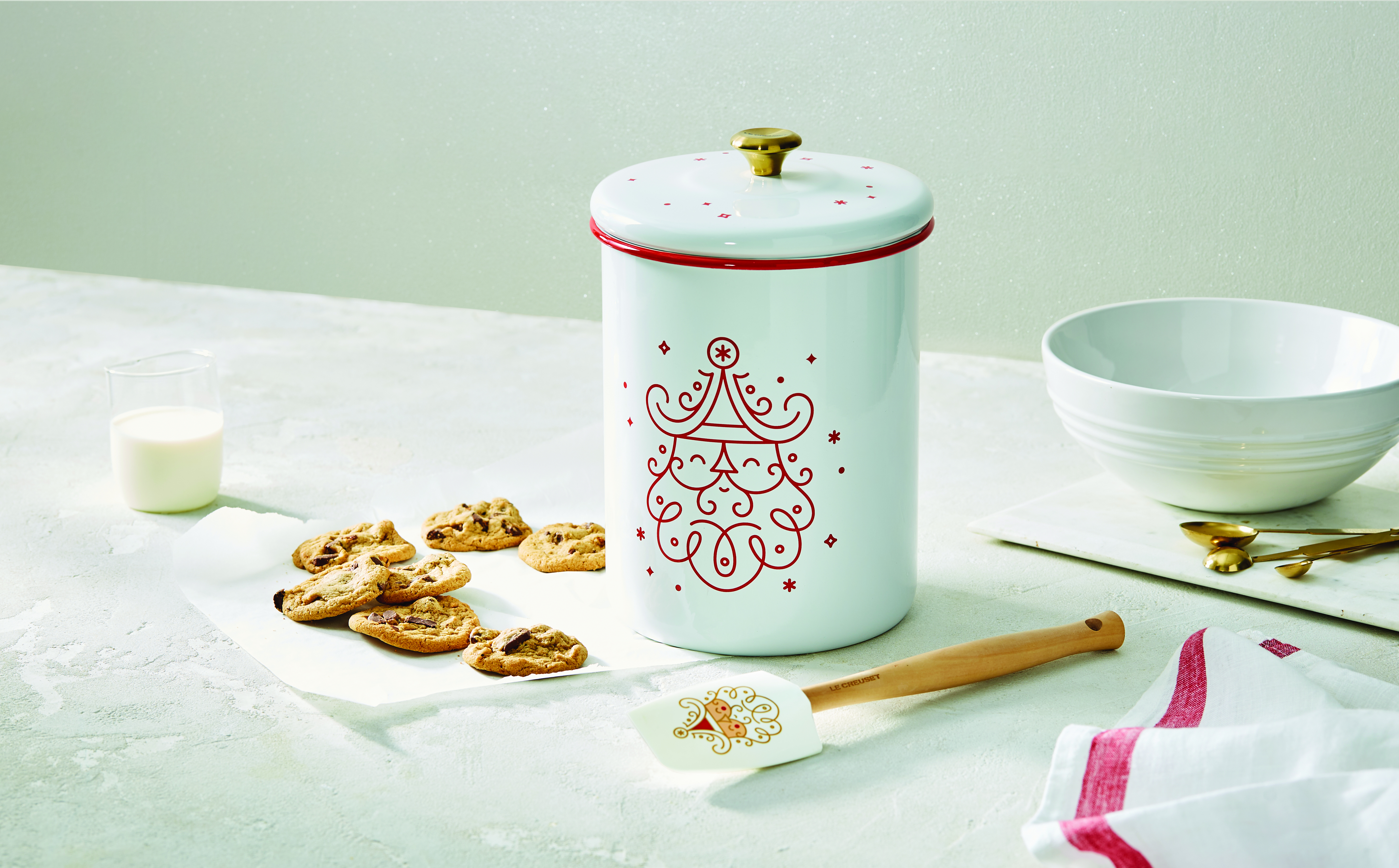 Noel Cookie Jar