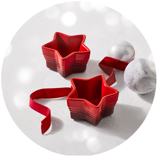 oven mitts hang like stockings by the fire