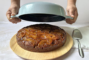 flipping out an upside down cake
