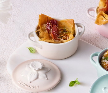 Stoneware Mini Cocotte with Daffodil Lid 