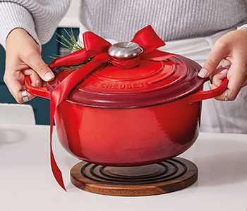 Cast Iron Signature Round Casserole